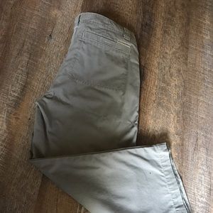 Royal Robbins 100% cotton capris sz 6 EUC